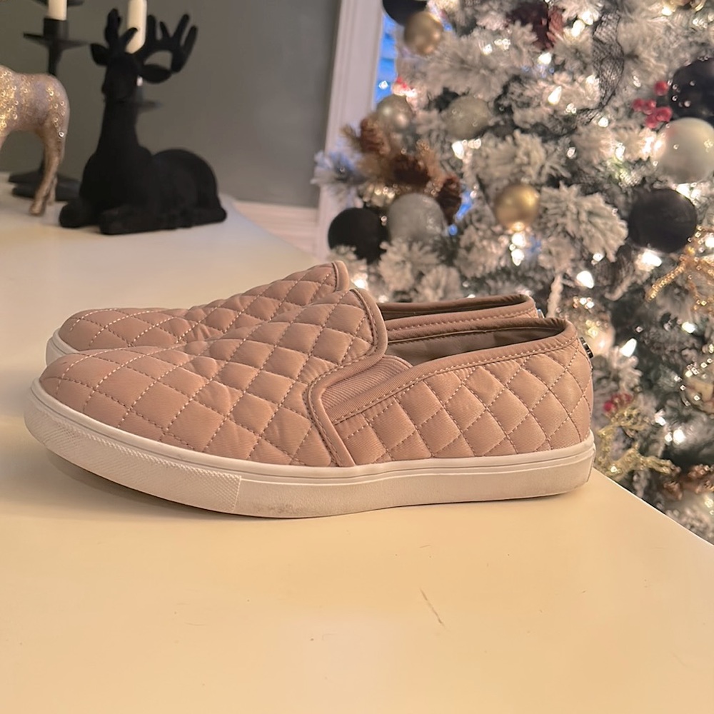 Steve Madden Size 10 women’s. Shade Pink. - Picture 3 of 5
